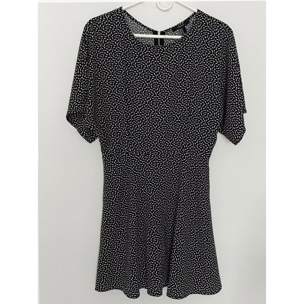 Forever 21 Womens Diamond Fit Flare Dress